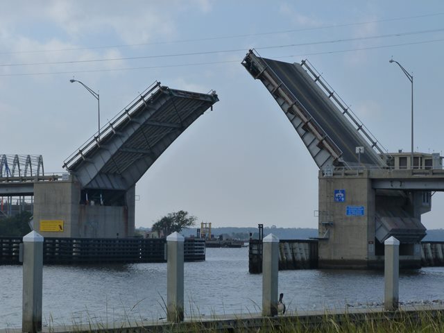 FL-105 Sisters Creek Bridge