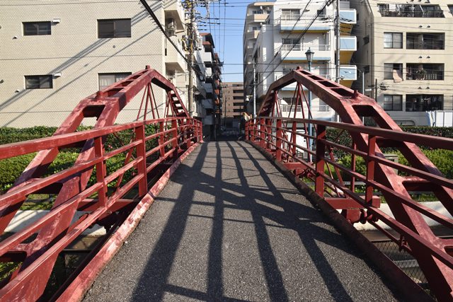 八幡橋 (Hachiman Bridge) (はちまんばし)