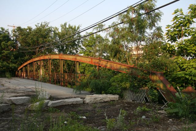 Lower Rollstone Street Bridge