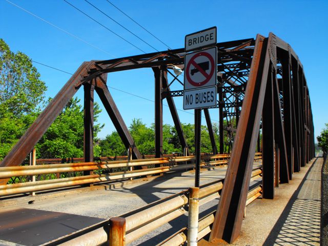 Lynn Avenue Bridge