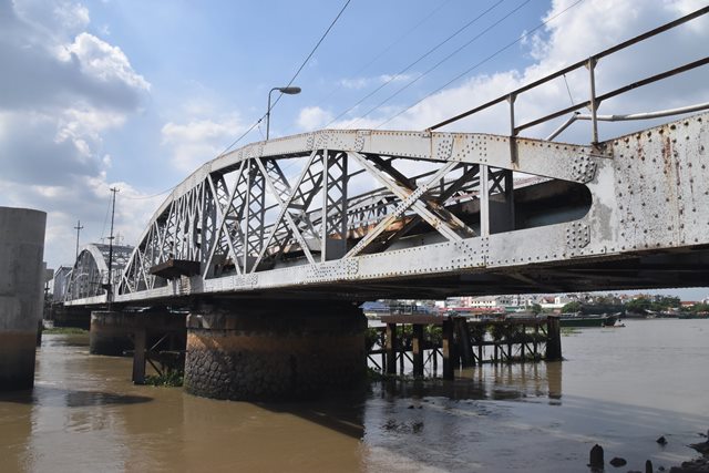 Cầu Bình Lợi (Binh Loi Bridge)